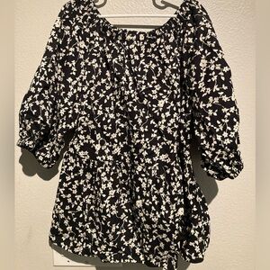 Old Navy, Navy blue/white, floral, women’s short-sleeve top